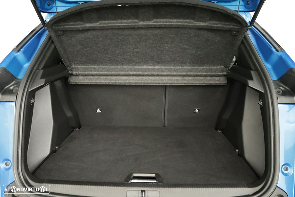 Peugeot 2008 1.2 PureTech Allure - 23