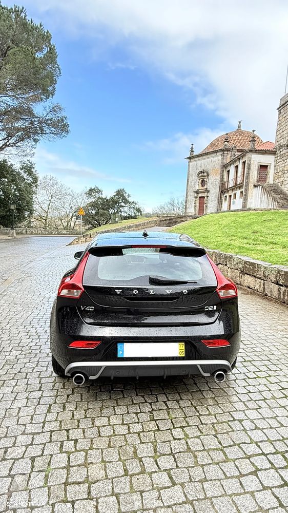 Volvo V40 2.0 D2 R-Design - 5