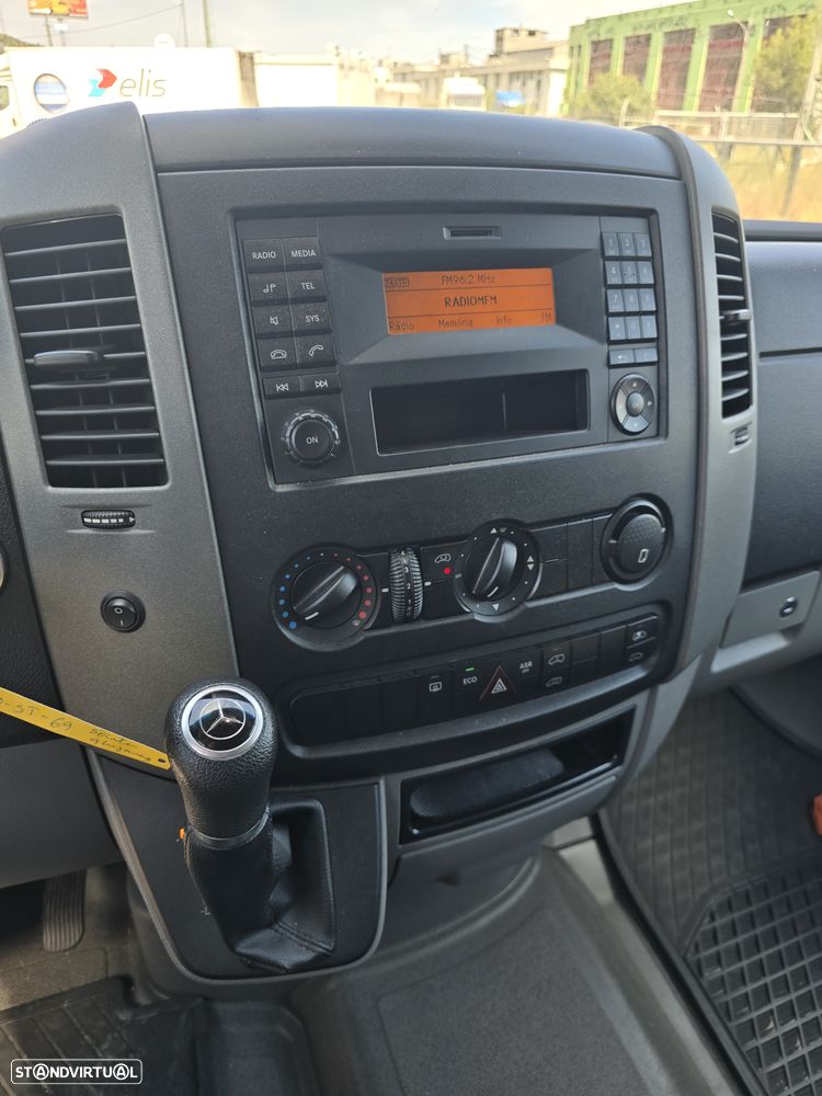 Mercedes-Benz Sprinter - 3