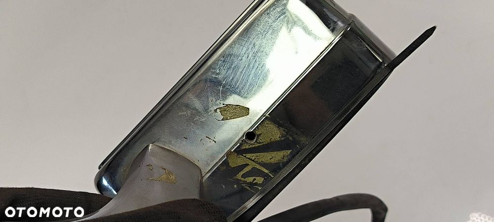 LUSTERKO LEWE CADILLAC ELDORADO - 4