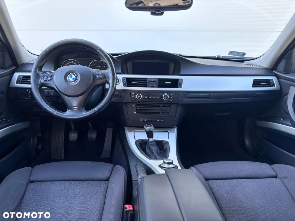 BMW Seria 3 320d - 9