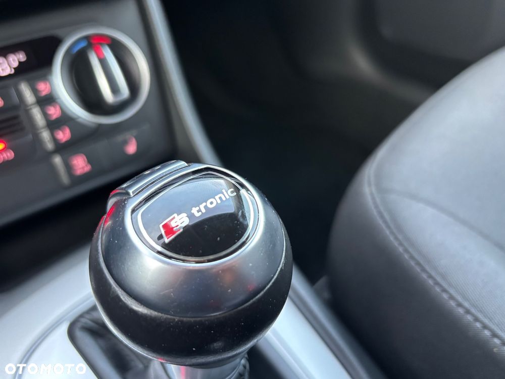 Audi Q3 1.4 TFSI Edycja Specjalna S tronic - 13