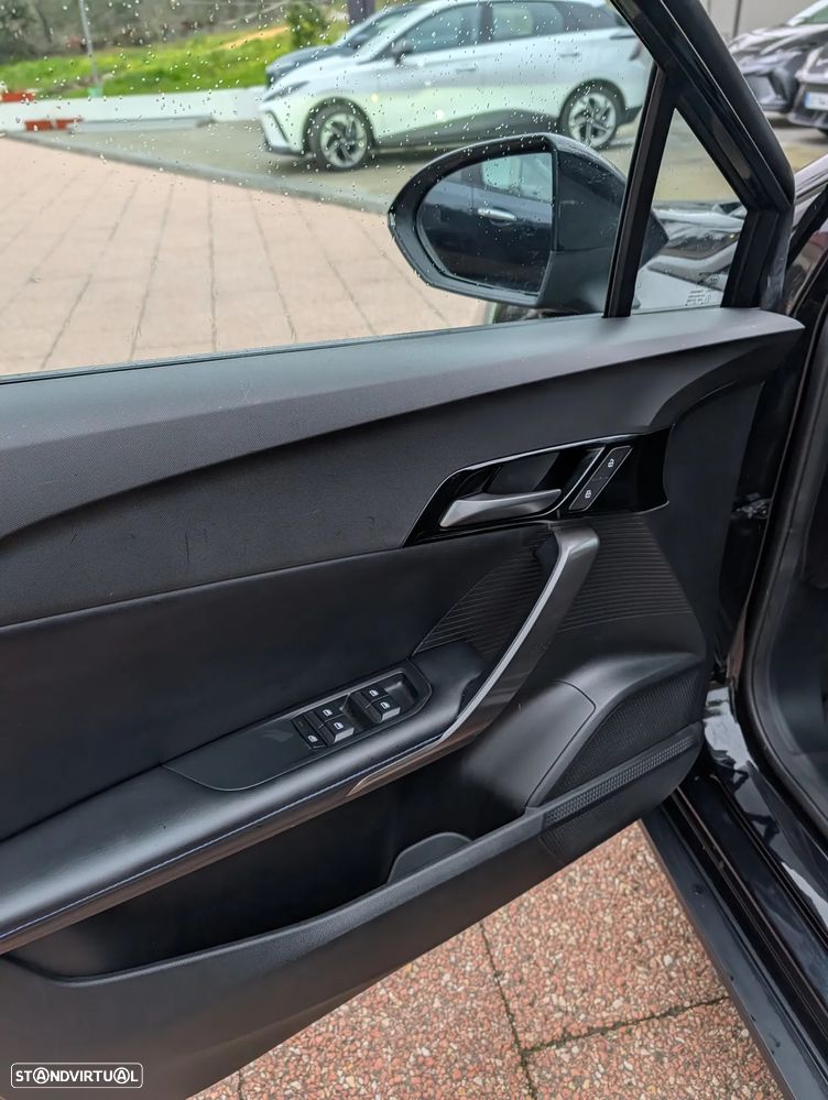 MG MG4 51 kWh Standard - 10