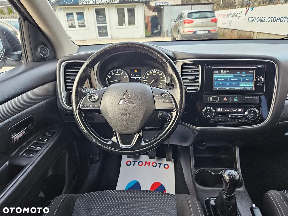Mitsubishi Outlander 2.0 2WD Diamant - 25
