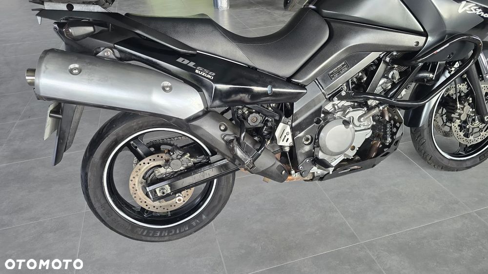 Suzuki V-STROM - 31
