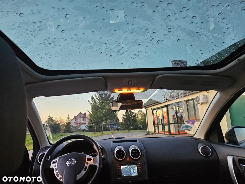 Nissan Qashqai 2.0 Tekna Premium CVT - 9