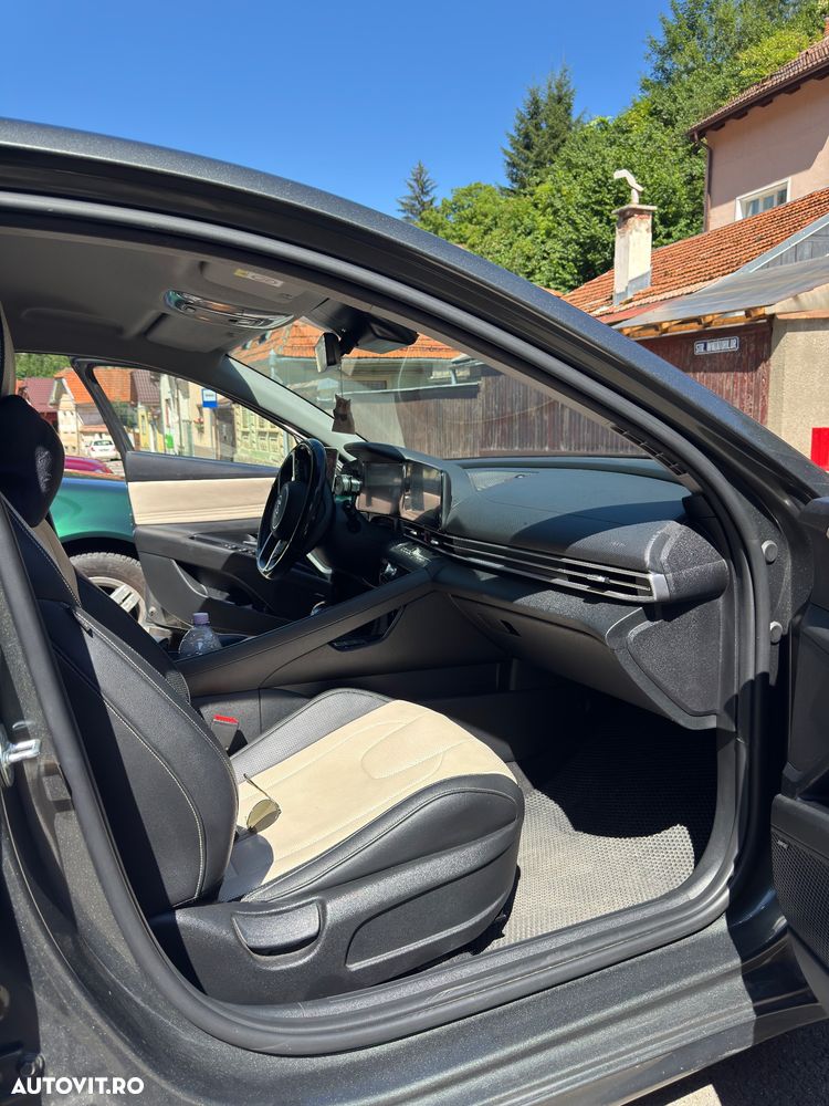 Hyundai Elantra 1.6 l 123 CP CVT Exclusive Navi - 6