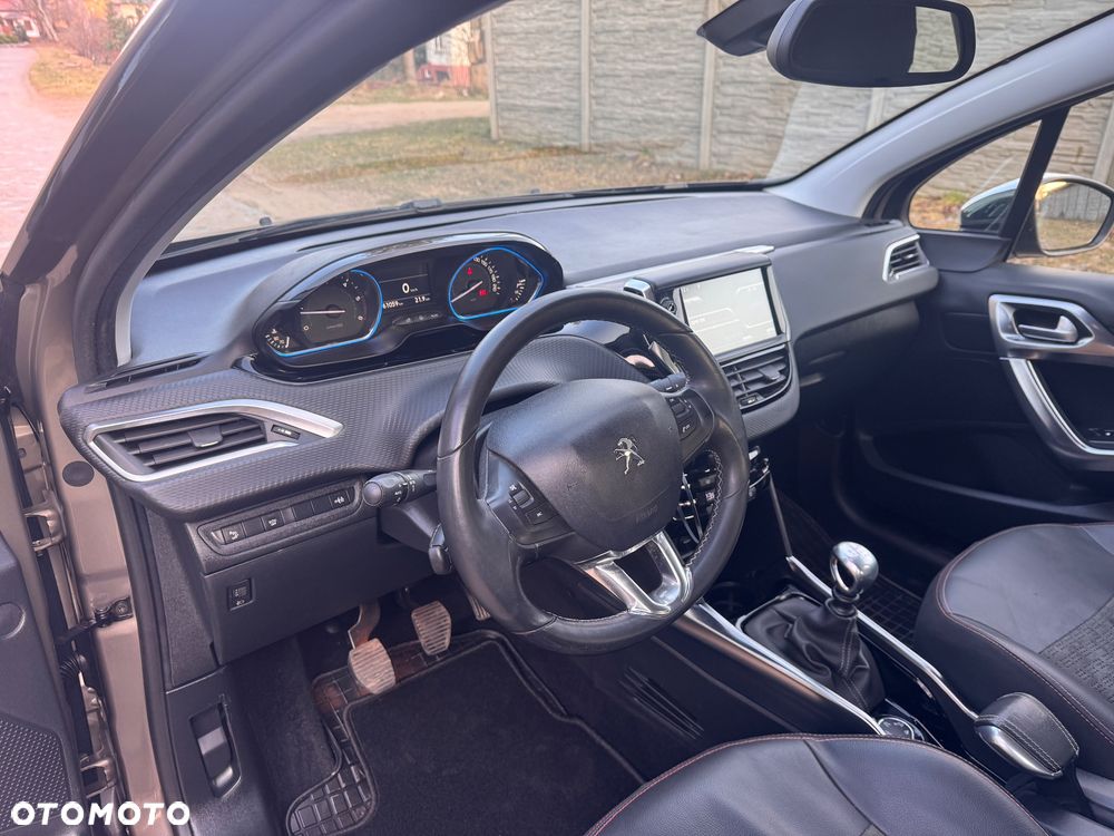 Peugeot 2008 e-HDi FAP 115 STOP & START Allure - 18