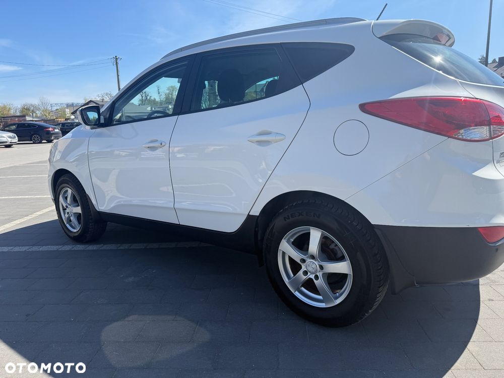 Hyundai ix35 1.6 2WD UEFA EURO 2012 Edition - 33