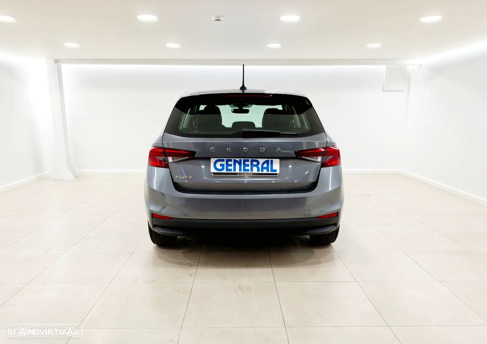 Skoda Fabia 1.0 TSI Ambition - 4