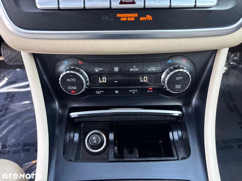 Mercedes-Benz CLA - 14