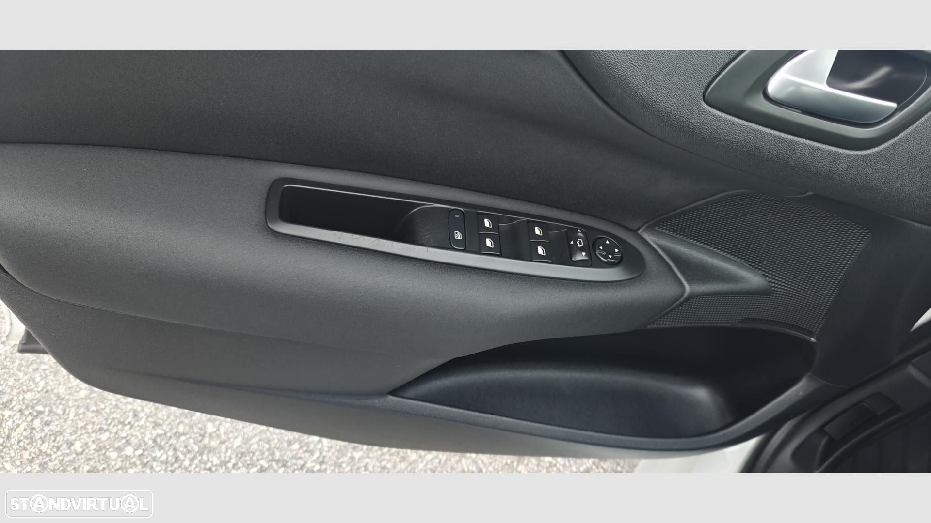 Citroën C4 1.2 PureTech Feel - 17