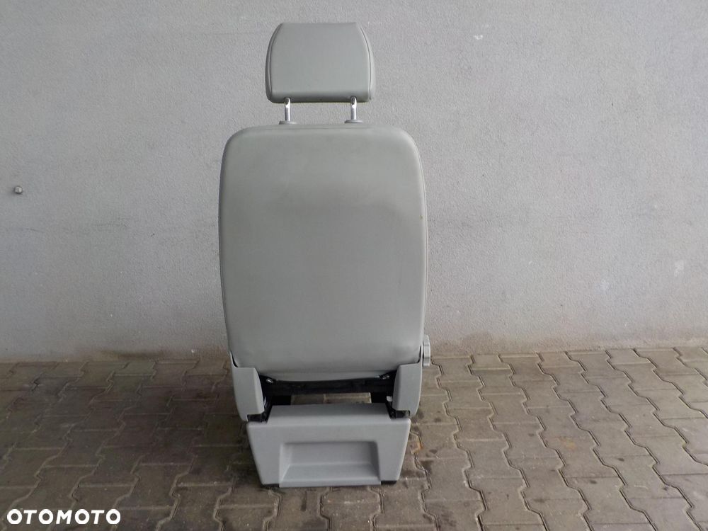 VW T5 LIFT T6 FOTEL PRAWY PASAŻERA Z PODSTAWĄ - 4