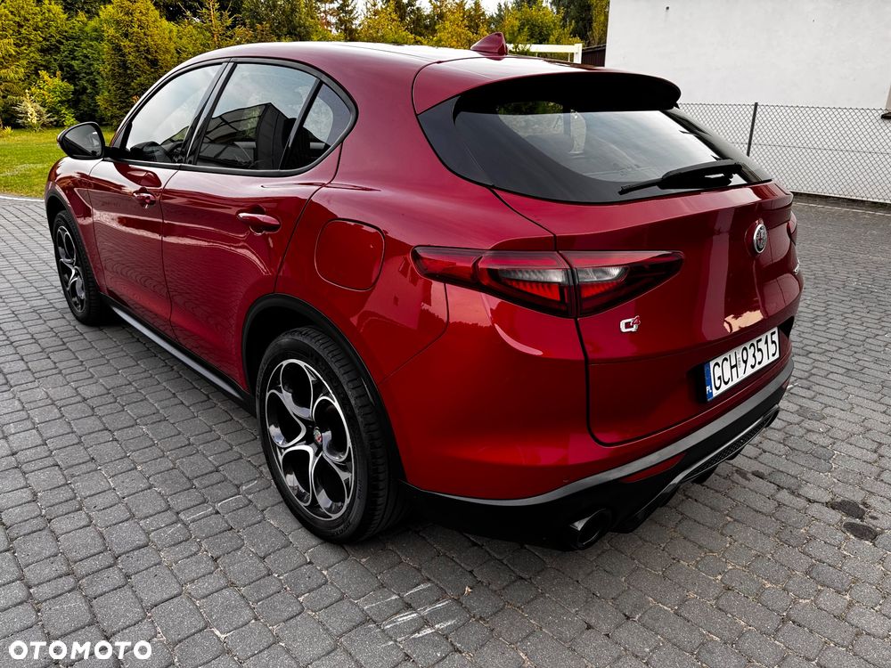 Alfa Romeo Stelvio - 9