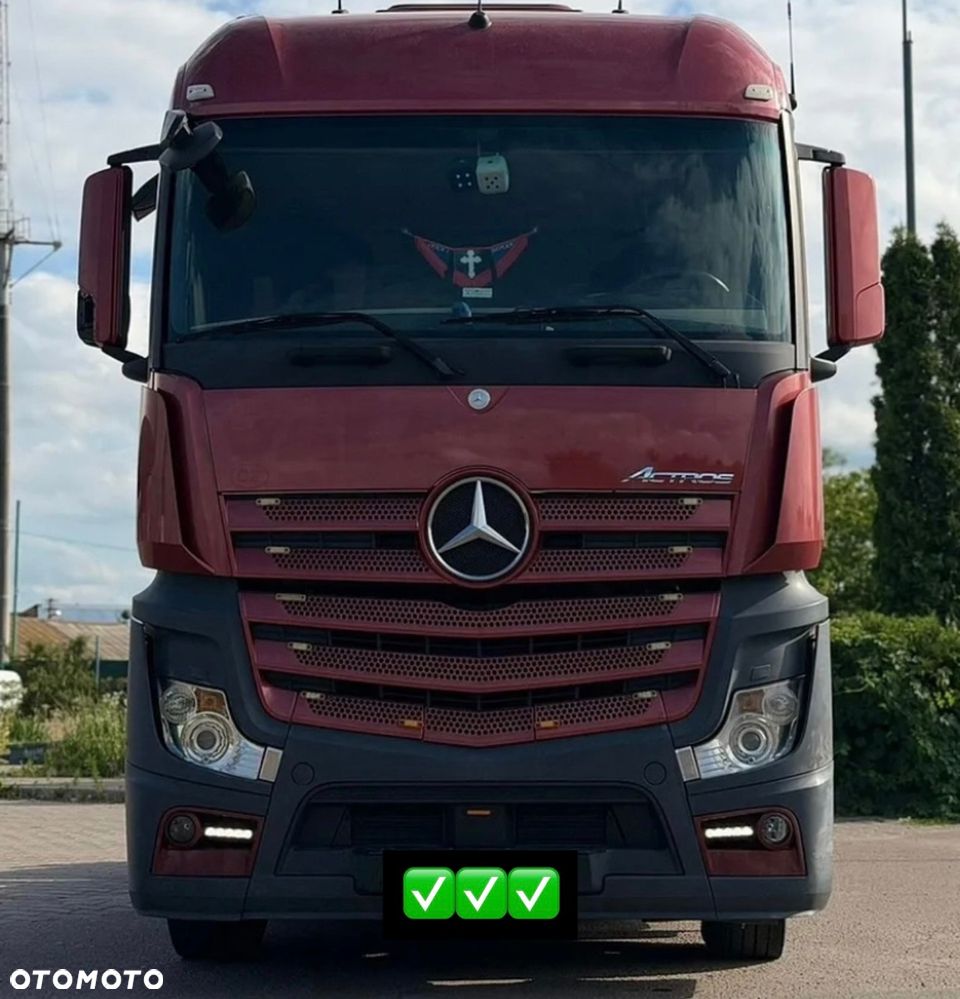 Mercedes-Benz Actros - 2