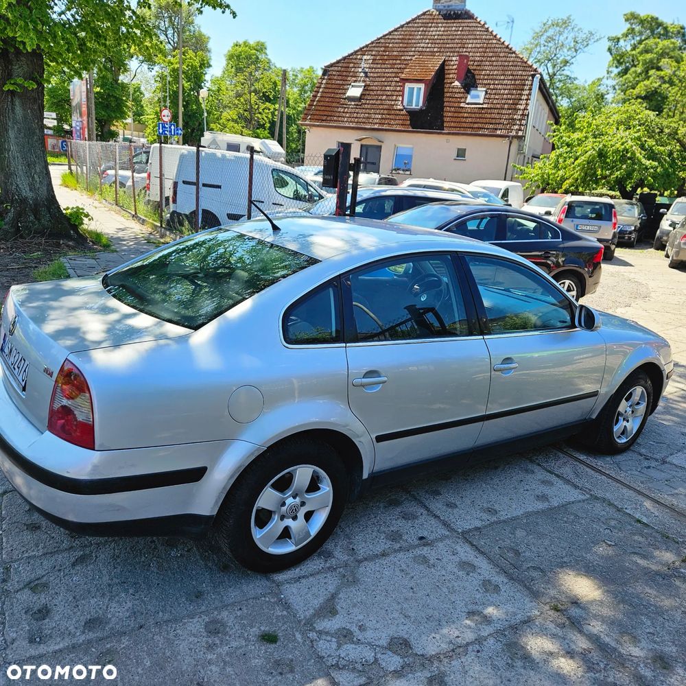 Volkswagen Passat - 6