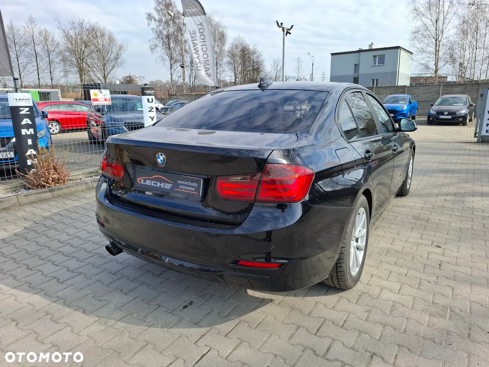 BMW Seria 3 - 33