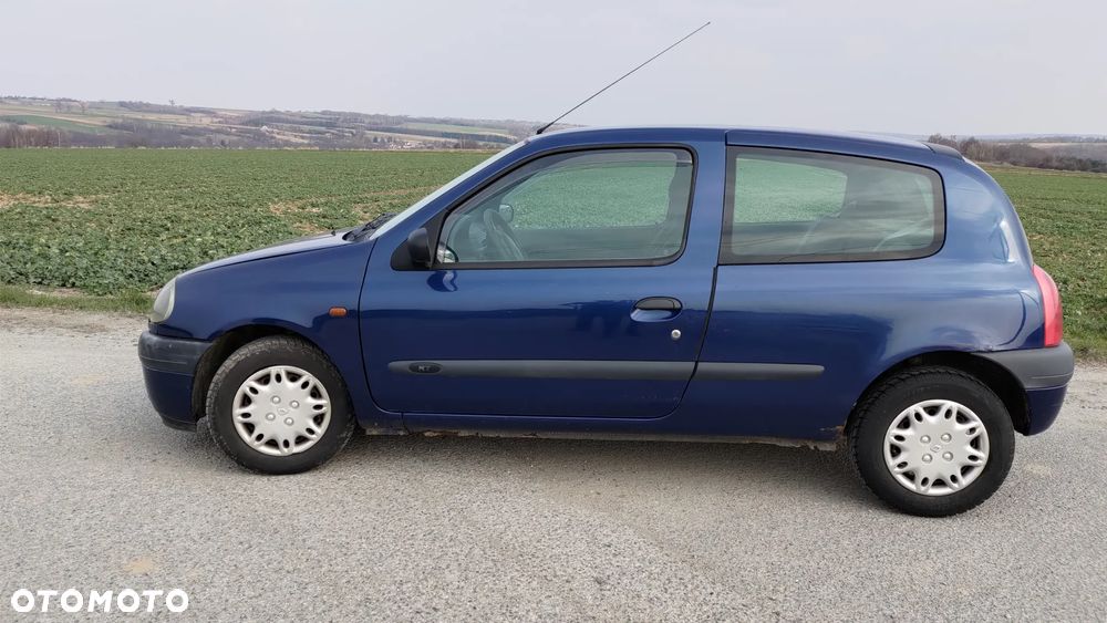 Renault Clio 1.2i RT - 6