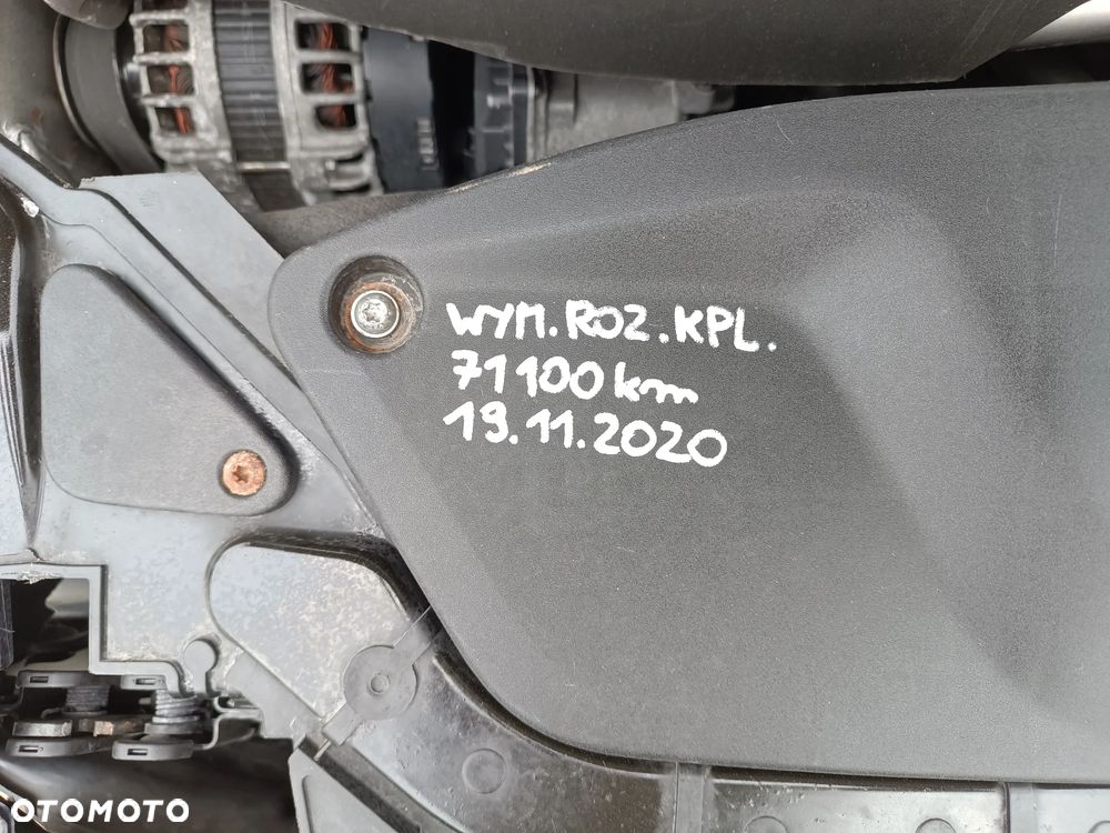 AUTO NA CZĘŚCI -VOLVO V40 NA CZĘŚCI ĆWIARTKA BŁOTNIK POSZYCIE KLAPA ZDERZAK LAKIER 717-46 Dostawa GWARANCJA !!! Ćwiartka Drzwi Podłużnica Wanna Cały na części GWARANCJA !!! Przód Tył Zestaw Komplet Drzwi Klapa Zderzak Błotnik Maska Grill Atrapa Szyba Pas Lampa Lusterko Boczki Fotel Kanapa Kokpit Deska Rozdzielcza Przełącznik Włącznik Sterownik Przewody Wiązka Instalacja Moduł Komputer Czujnik Listwa Pompa Alternator Wtryski Głowica Rozrusznik Kompresor Sprzęgło Dwumas Silnik Skrzynia ABS Klimatyzacji Paliwa Wspomagania Kolektor Turbina Przepustnica Zawór Chłodnica Koło Hak Belka Sanki Zawieszenie Mcpherson Półoś Amortyzator Wydech Tłumik Zacisk Most - 15