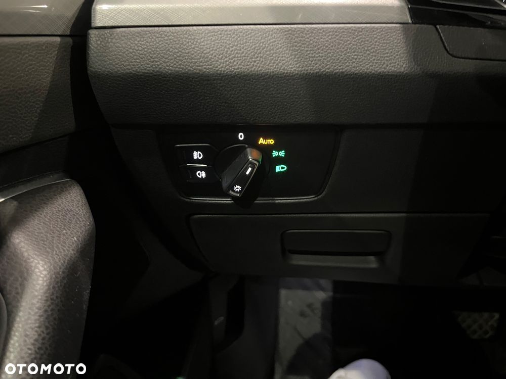 Volkswagen Passat Variant 1.5 TSI EVO Business DSG - 27