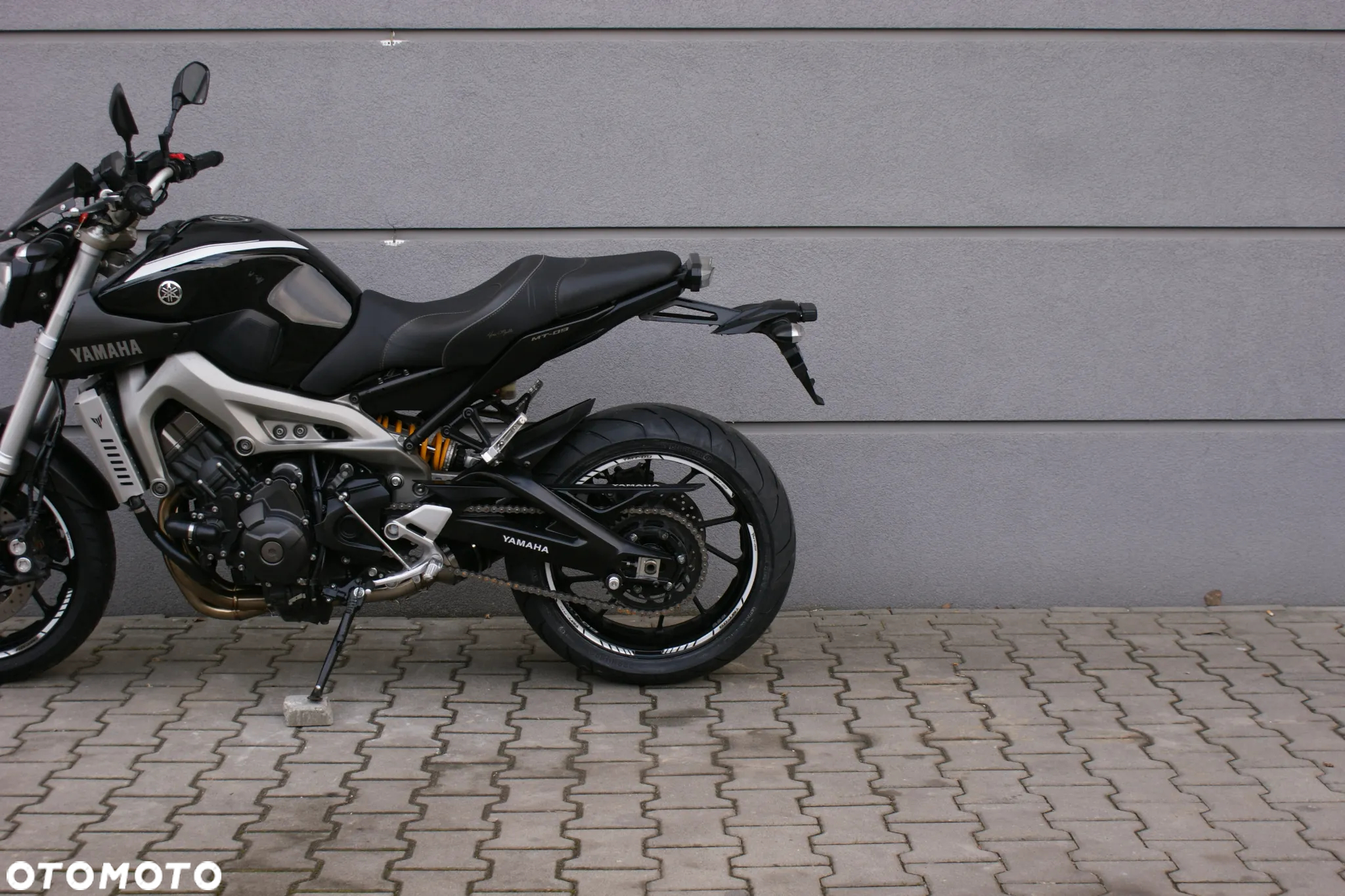 Yamaha MT - 8