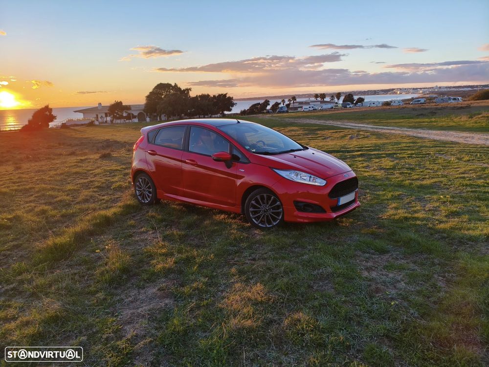 Ford Fiesta 1.0 EcoBoost S&S ST-LINE - 4