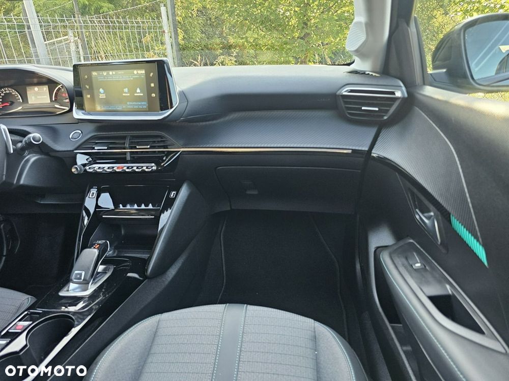 Peugeot 208 1.2 PureTech Allure S&S EAT8 - 38