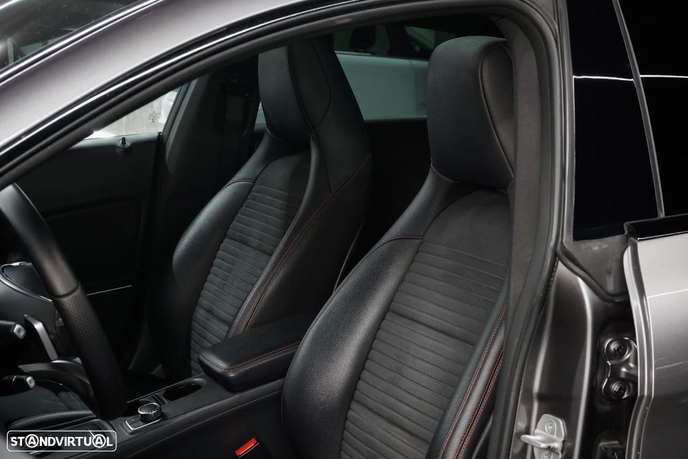 Mercedes-Benz CLA 200 d 4Matic 7G-DCT AMG Line - 17