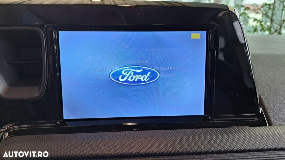 Ford NEW TRANSIT COURIER DCIV - 26