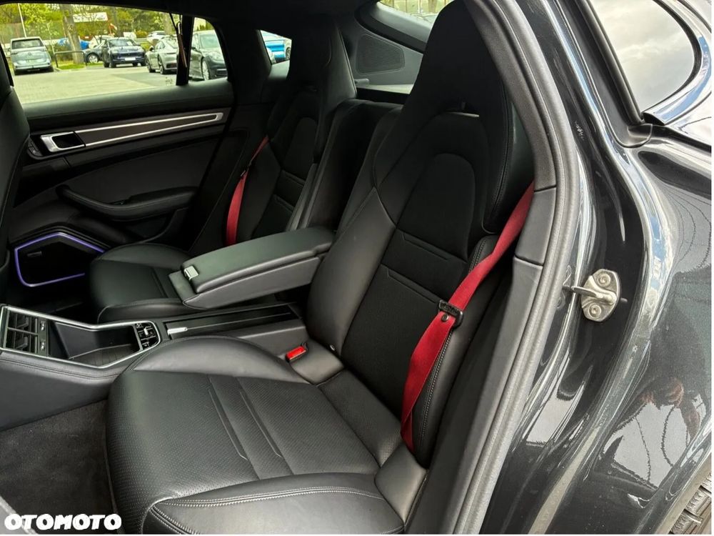 Porsche Panamera 4 E-Hybrid Platinum Edition - 20