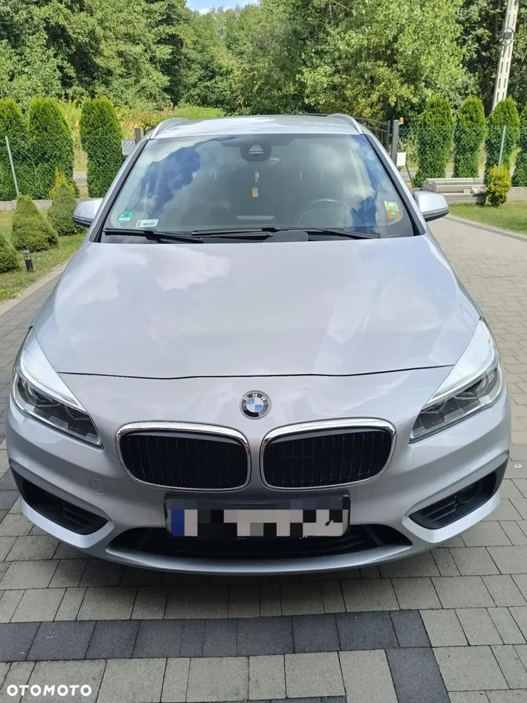BMW Seria 2 218d - 3