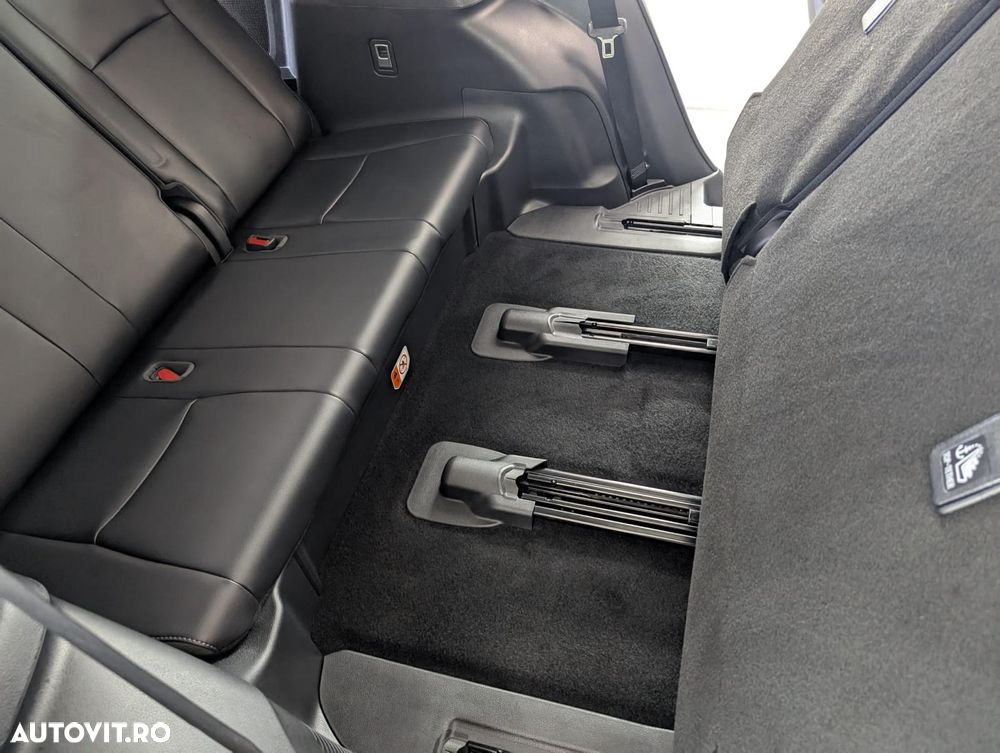 Toyota Highlander 2.5 L Hybrid Dynamic Force 248CP Luxury Pearly - 18