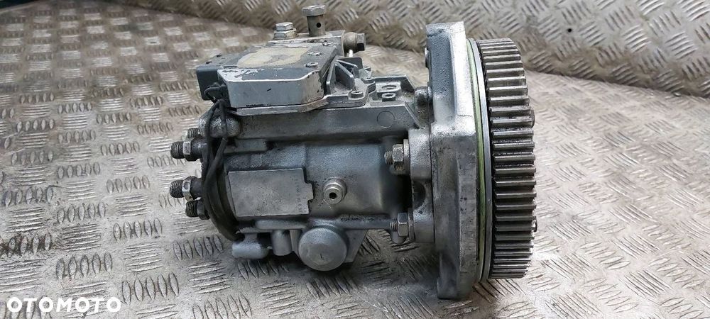 POMPA WTRYSKOWA  MAN L2000 USZKODZONA - 6