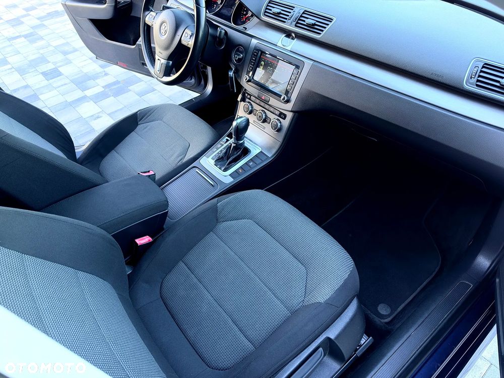 Volkswagen Passat Variant - 12