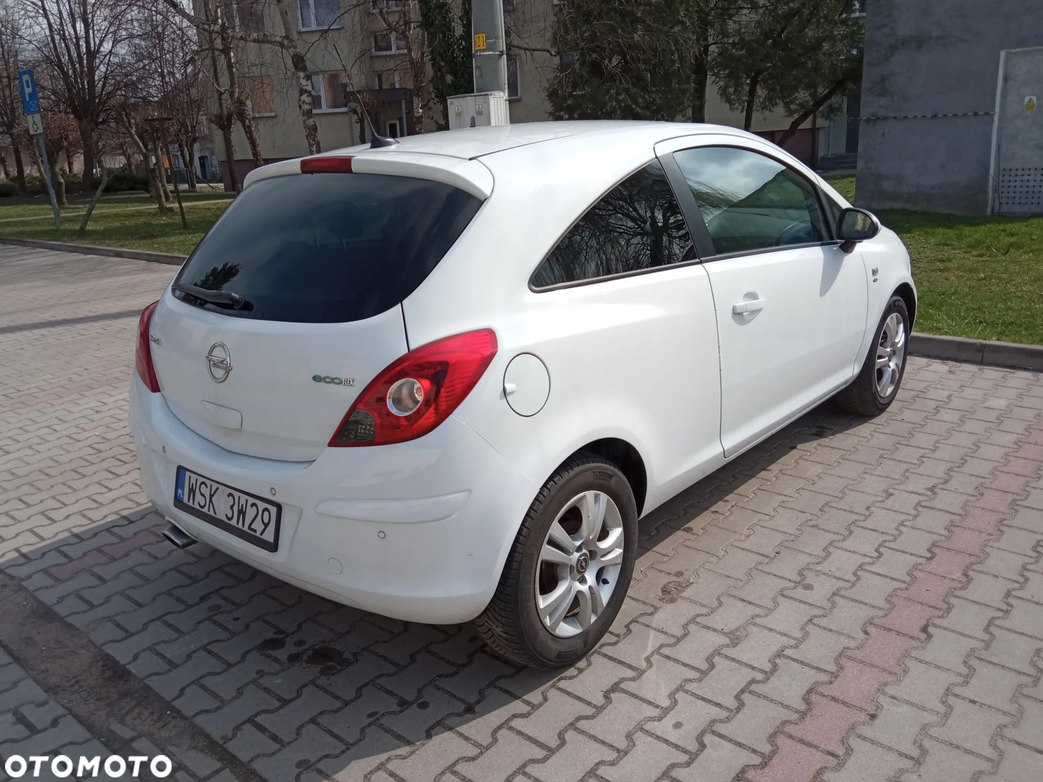 Opel Corsa - 4