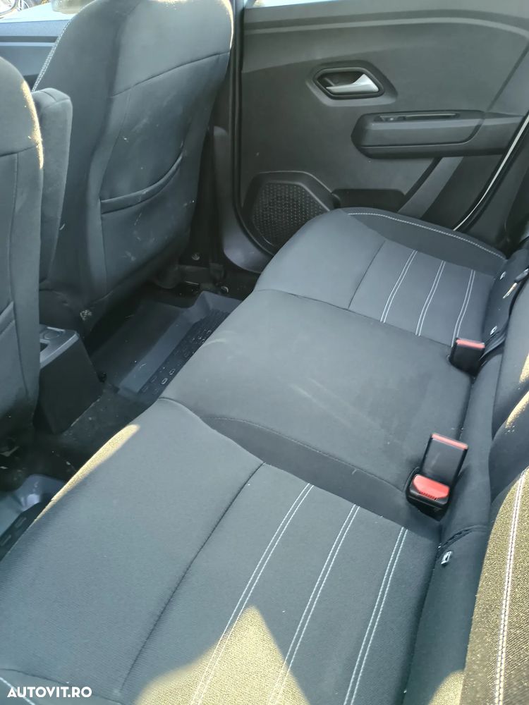 Dacia Logan TCe 90 MT5 Expression - 6