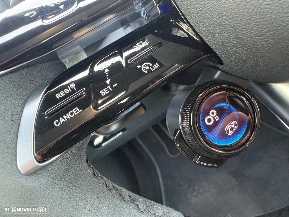 Mercedes-Benz AMG GT 63 4MATIC+ 2D Speedshift MCT 9G - 29