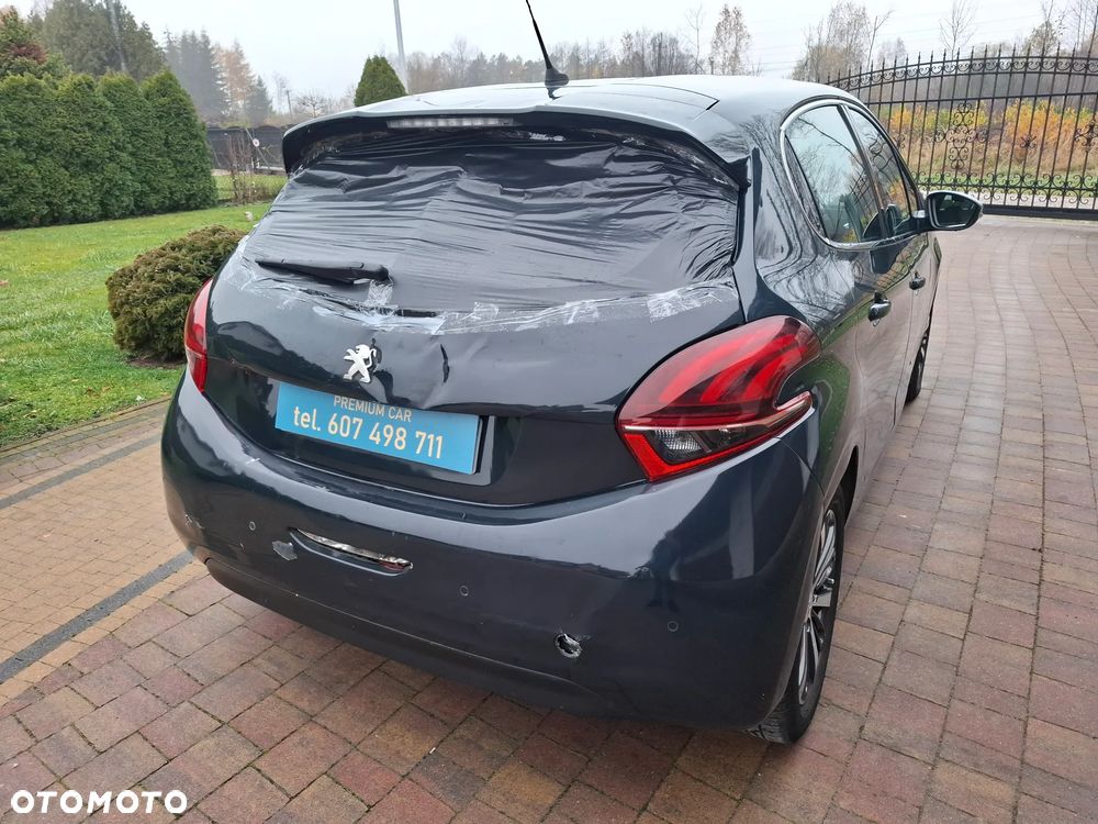 Peugeot 208 Blue-HDi 100 Stop&Start Allure - 11