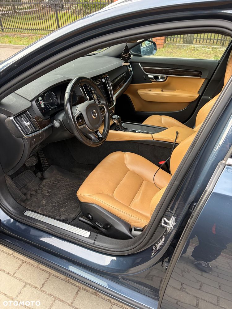 Volvo V90 D4 Geartronic Momentum Pro - 16