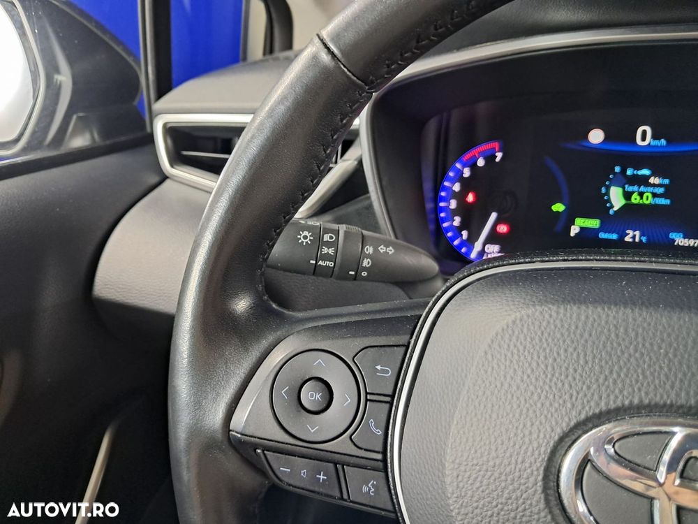 TOYOTA Corolla 2022 — imagine 13