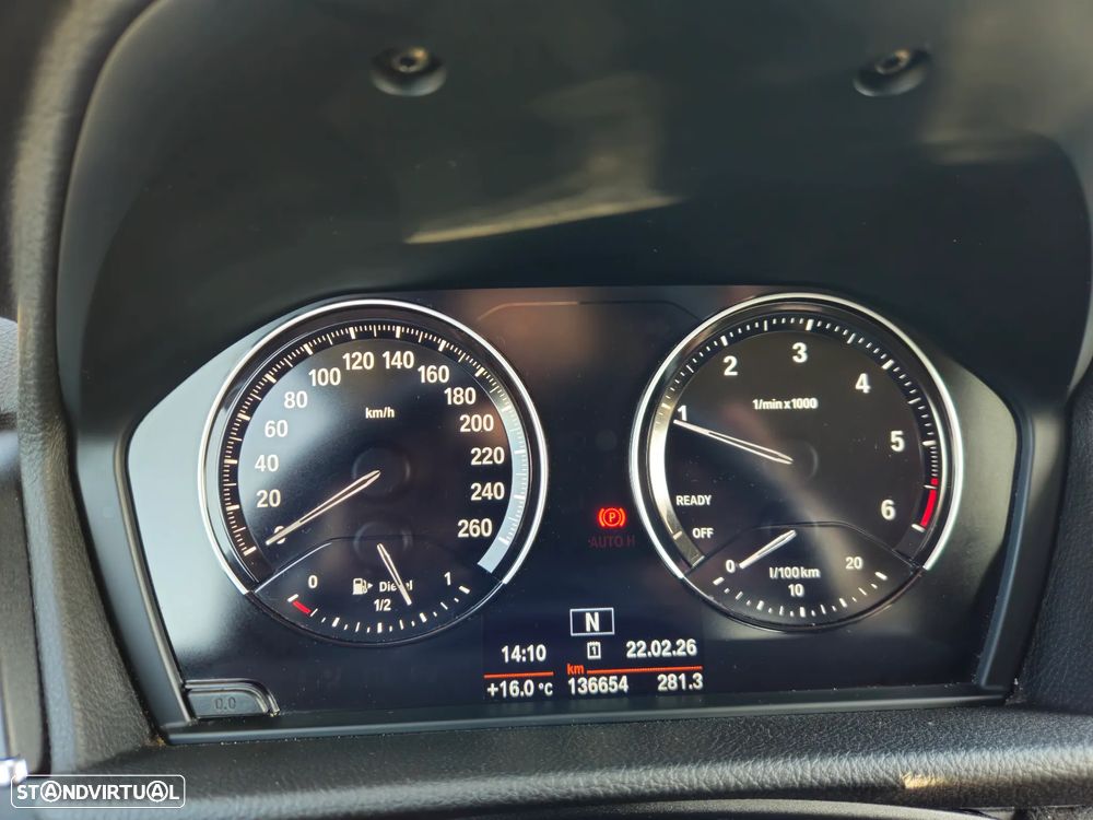 BMW 216 Active Tourer d Advantage - 32