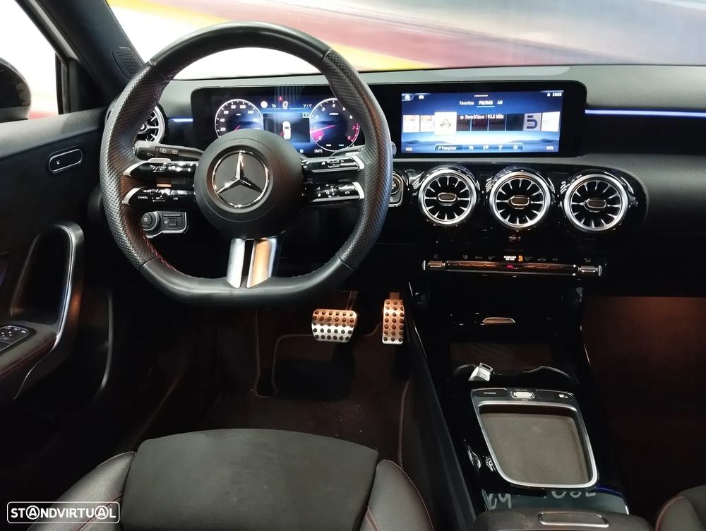 Mercedes-Benz A 200 AMG Line Aut. - 16