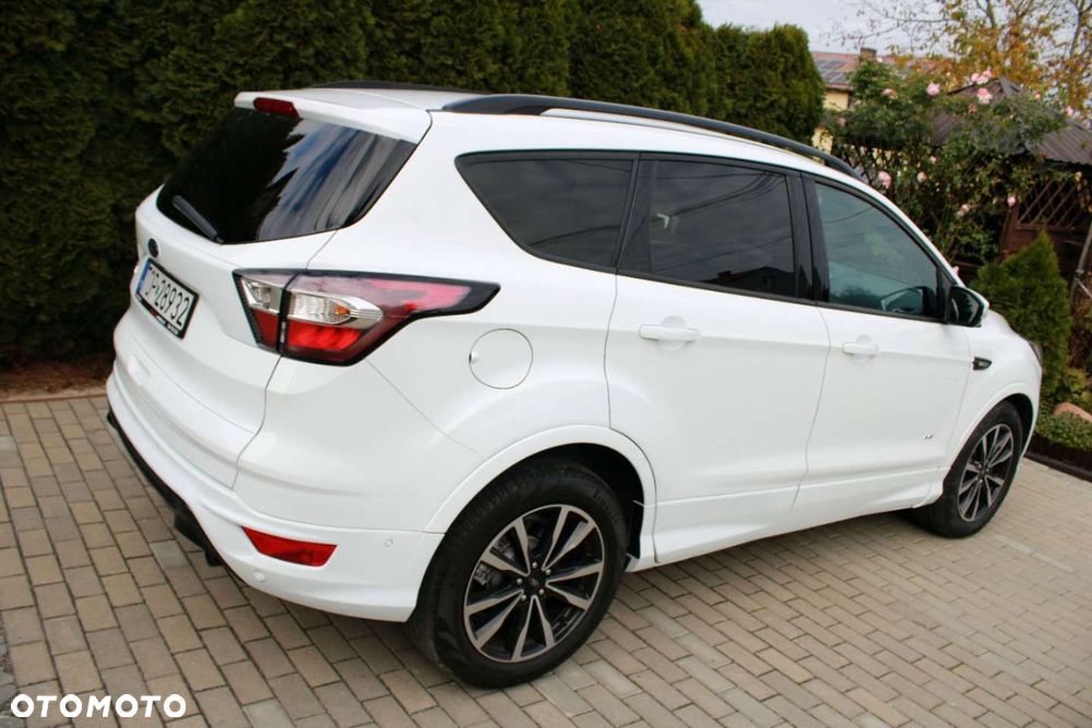 Ford Kuga 2.0 TDCi AWD ST-Line - 4