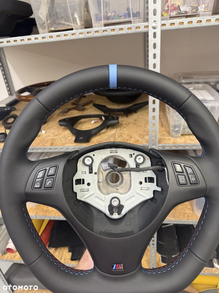 Kierownica mperformance bmw e90 e92 m3 plaski dol niebieski pasek - 3