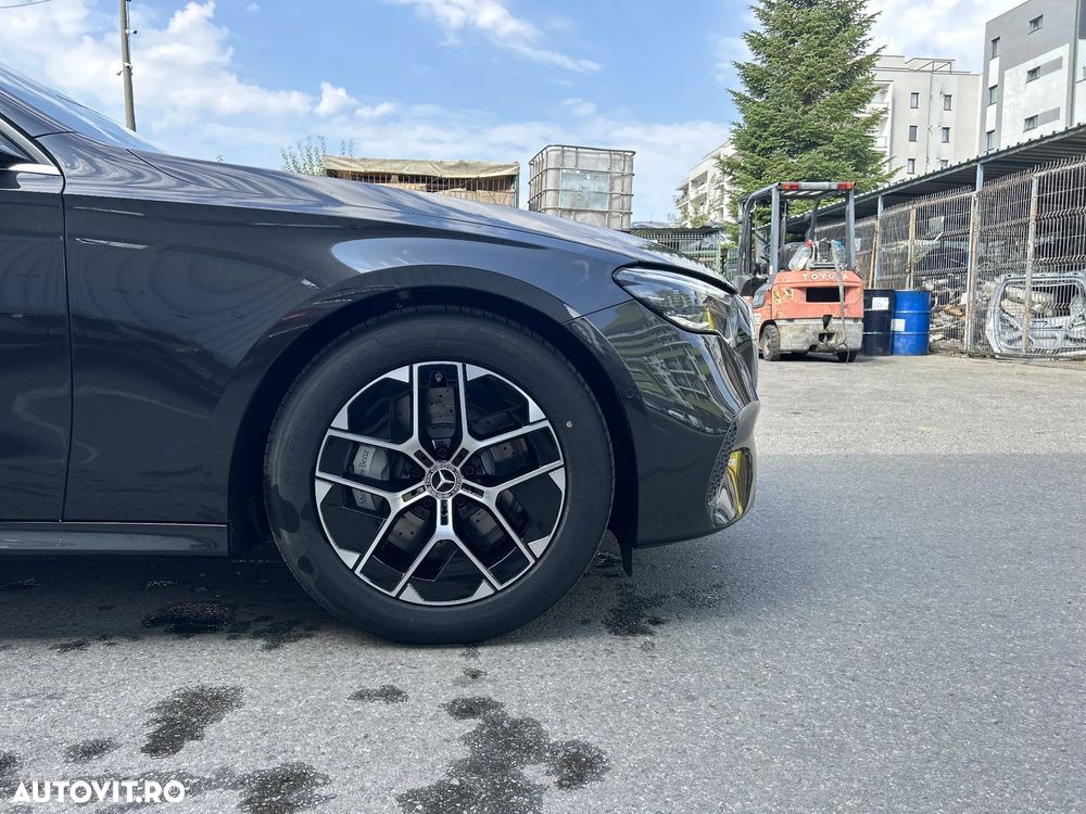 Mercedes-Benz E 200 4MATIC MHEV - 14