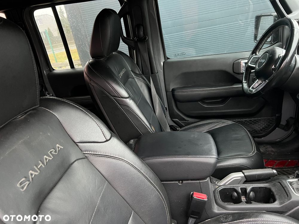 Jeep Wrangler Unlimited GME 2.0 Turbo Sahara - 18