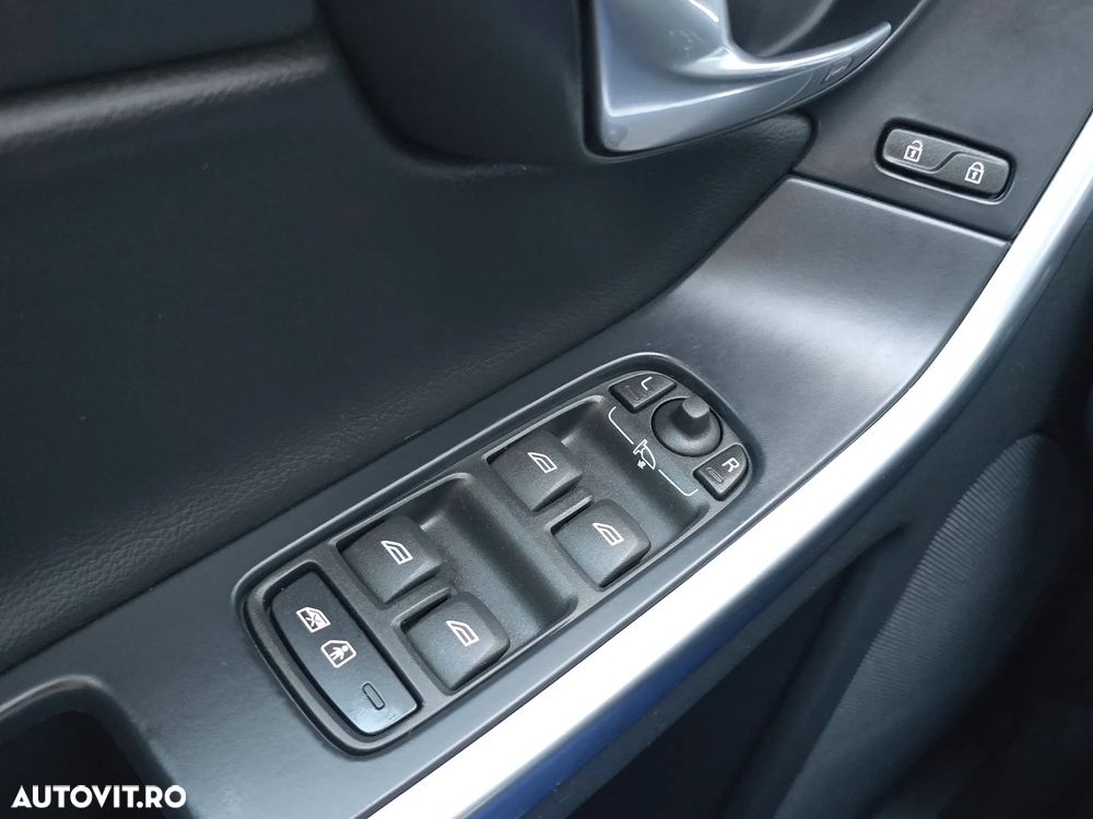 Volvo XC 60 - 12