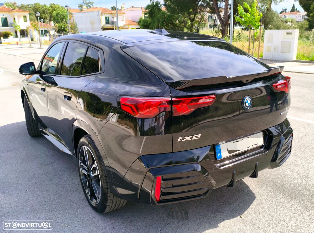BMW iX2 eDrive20 Pack Desportivo M Pro - 34