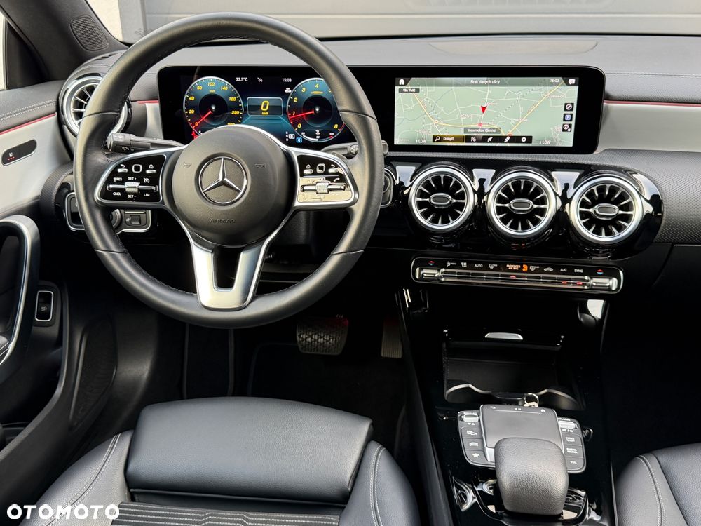 Mercedes-Benz CLA - 36