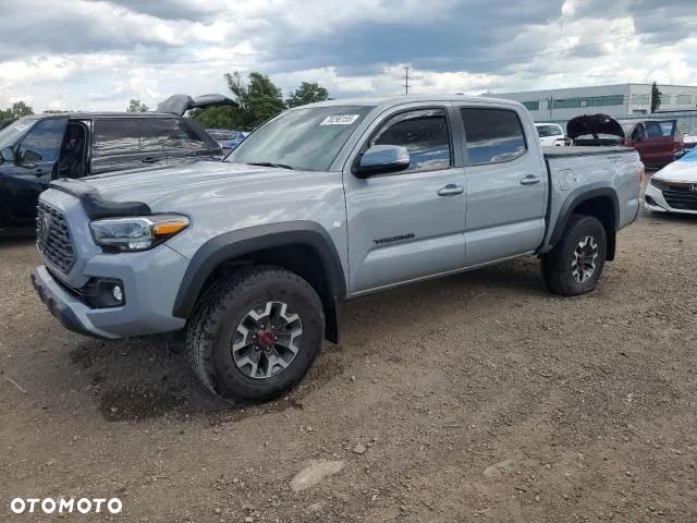 Toyota Tacoma - 2